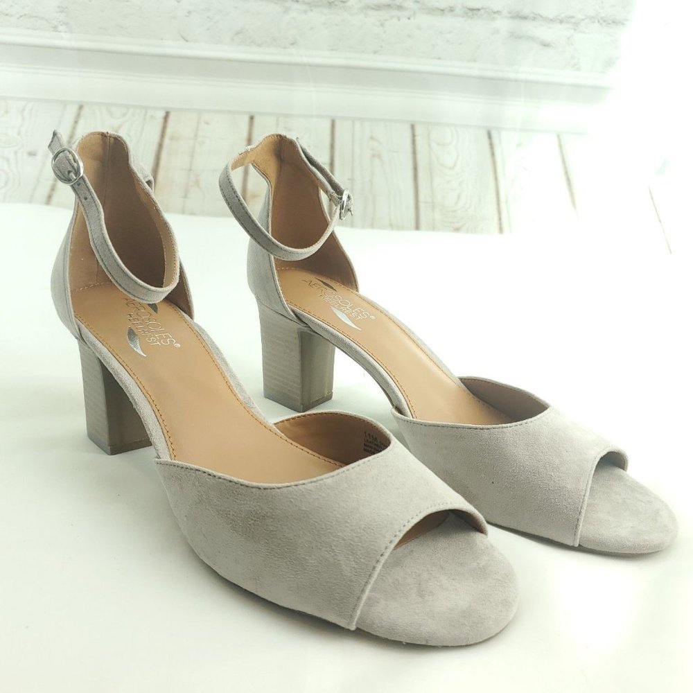 Aerosoles Womens Ooh La La Light Gray Suede Stacked Ankle Strap Block Heel Sz 11